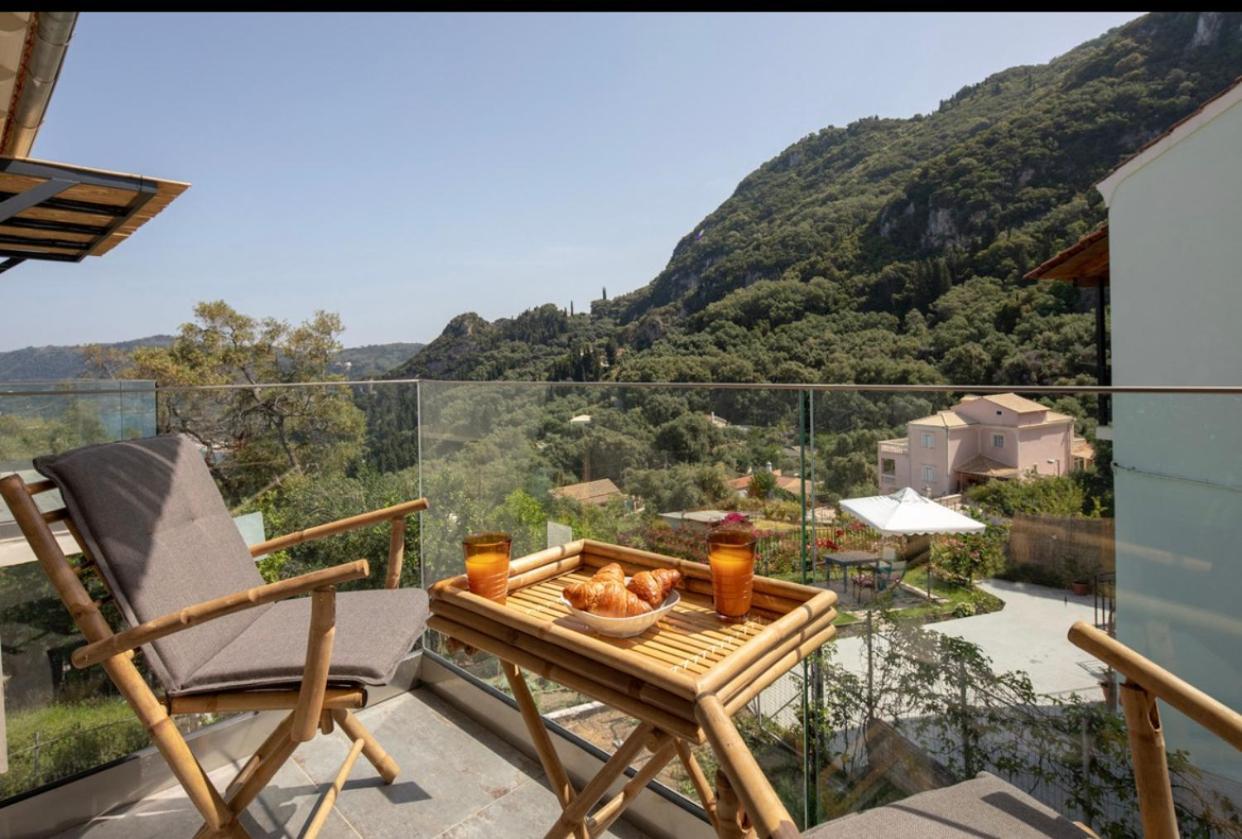 Irida Sunset Villa Pentati Exterior photo