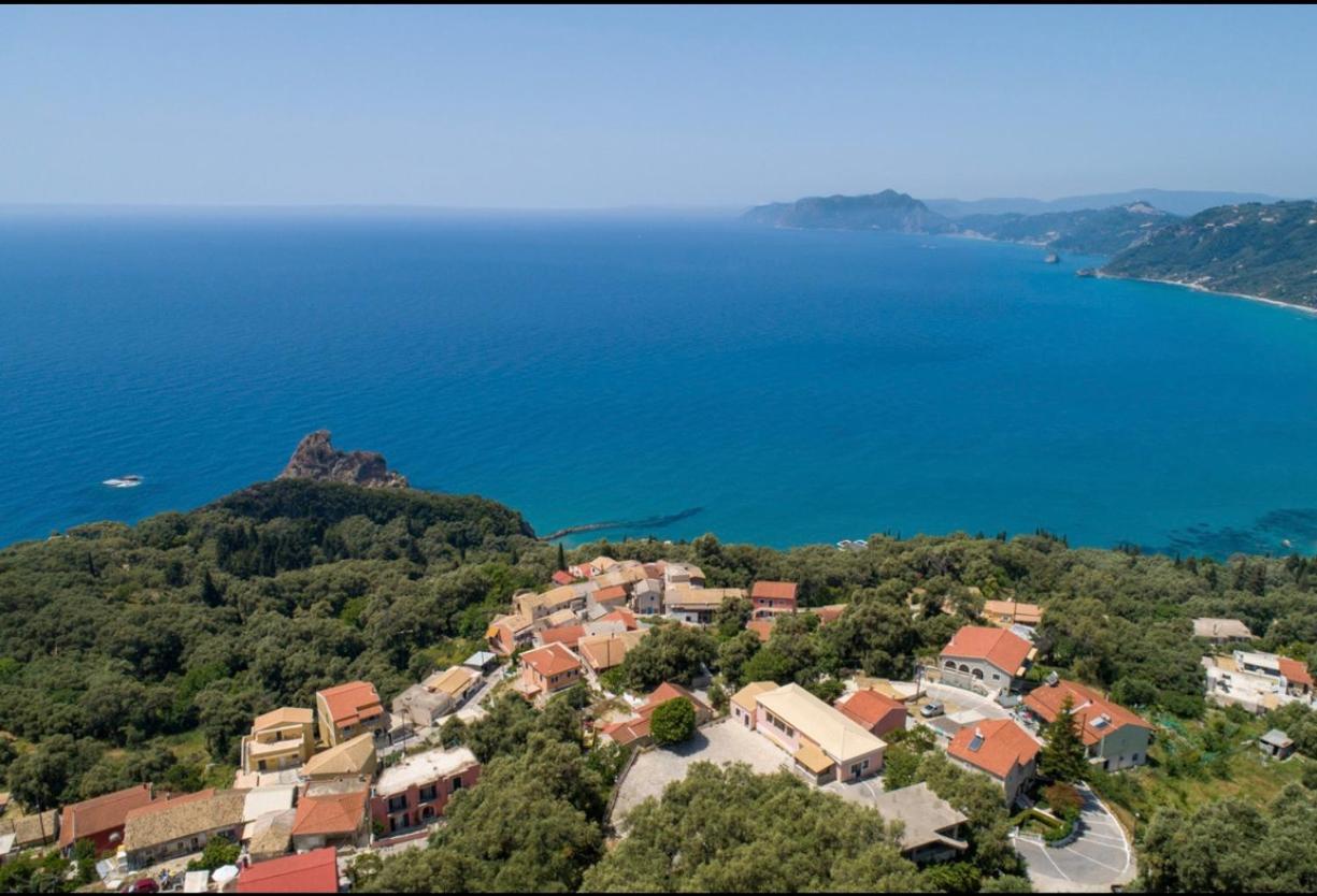 Irida Sunset Villa Pentati Exterior photo