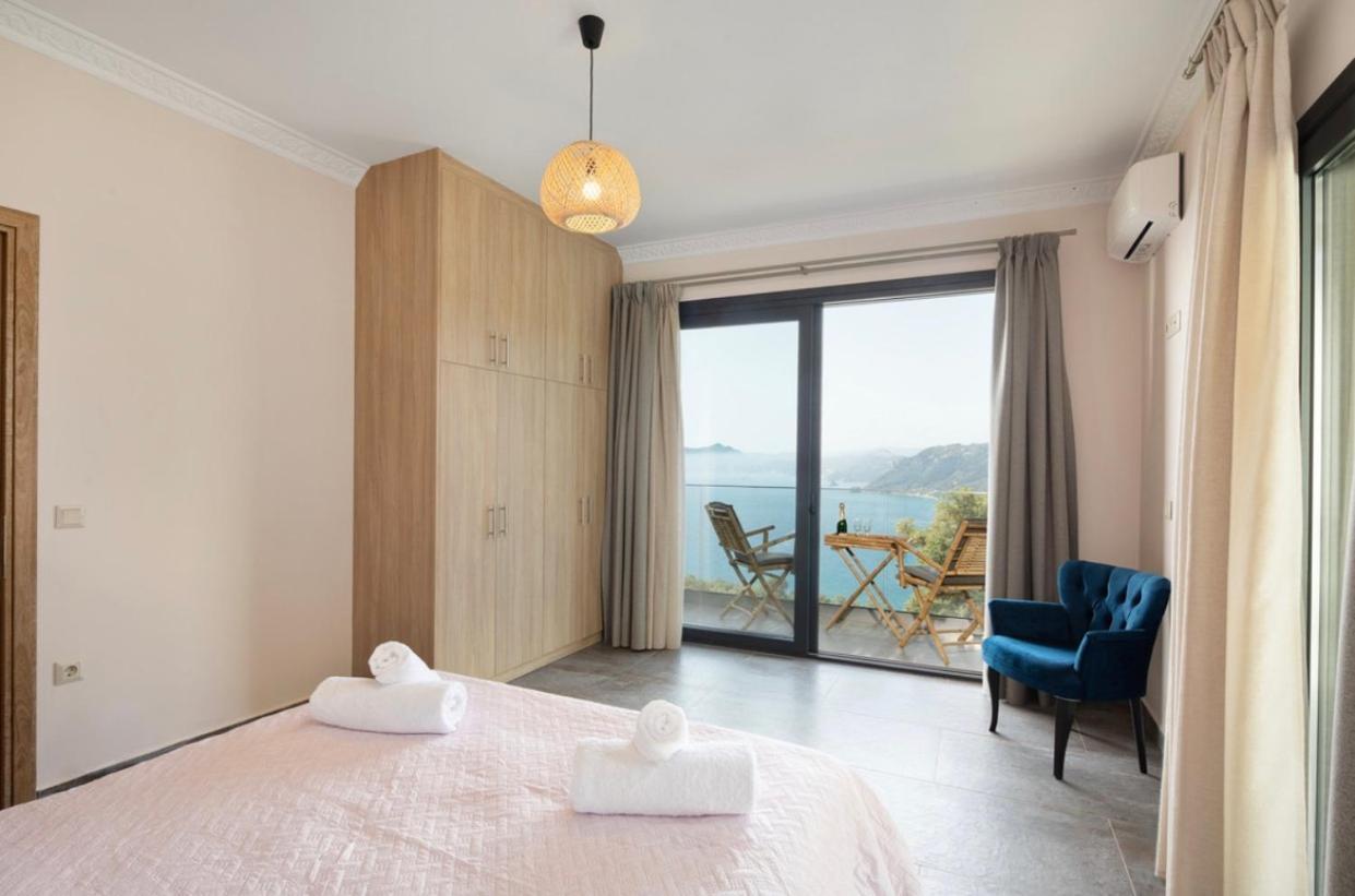 Irida Sunset Villa Pentati Exterior photo